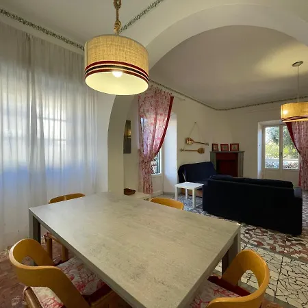 Domus Mari Apartman *
