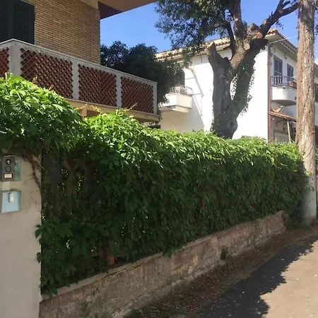 Domus Mari Apartman *